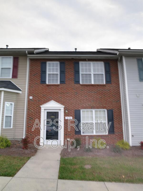 Photo - 1836 Olivers Crossing Cir