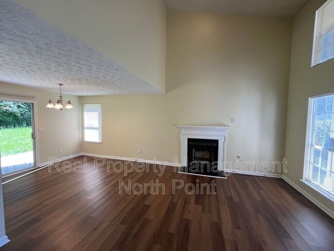 Photo - 3004 Kenville Ln