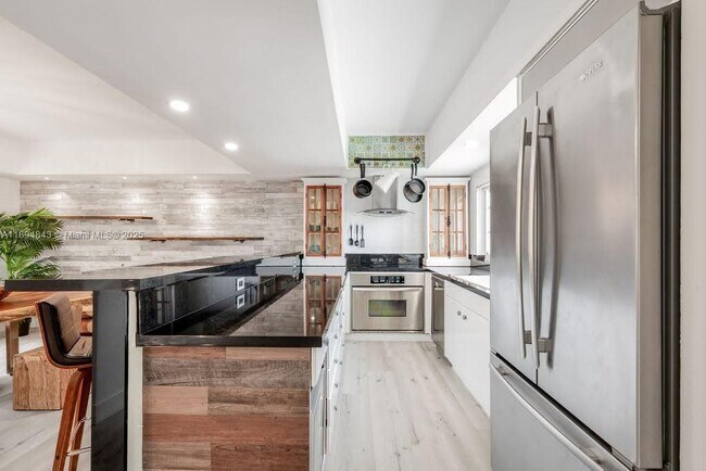 Photo - 100 Jefferson Ave