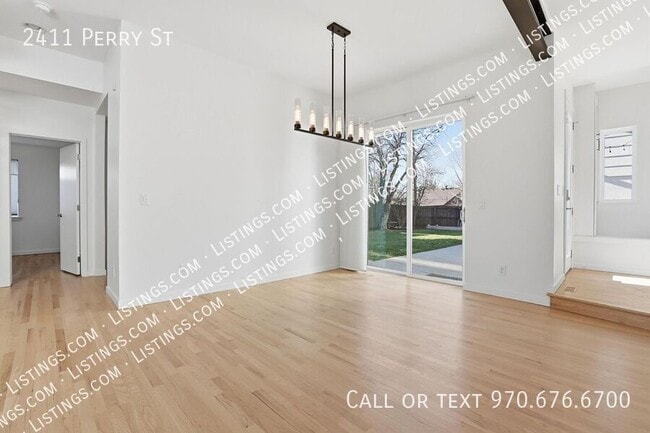 Photo - 2411 Perry St