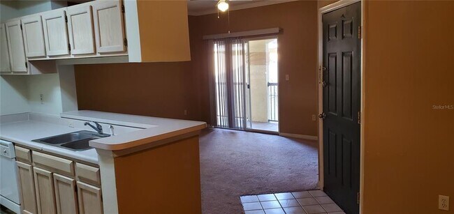 Photo - 5620 Pinnacle Heights Cir Unit 304