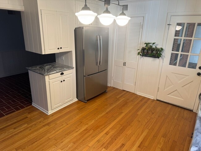 Photo - 504 Fleming Dr