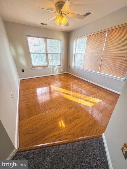 Photo - 6500 Lake Park Dr