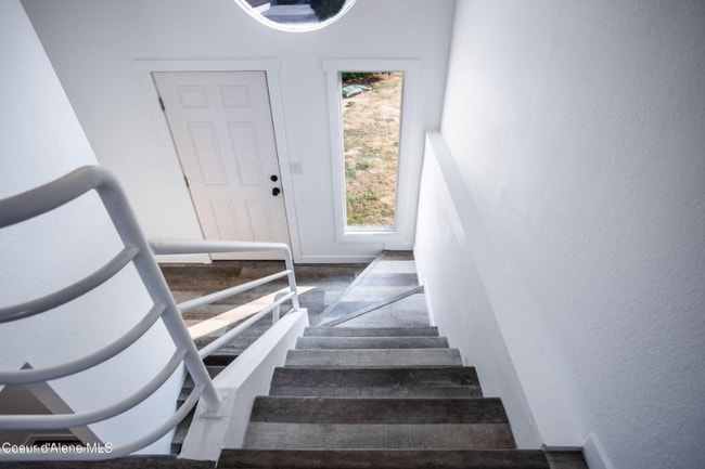 Photo - 919 E Spruce Ave