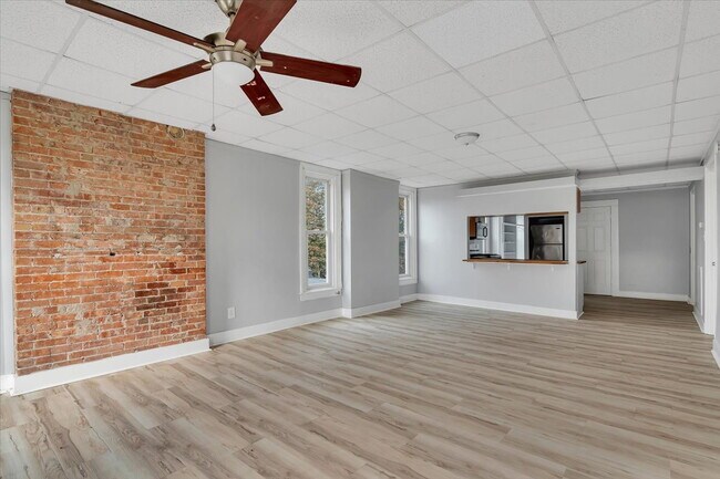 Photo - "Spacious 3-Bedroom Gem at 57 1/2 Saratoga... Unit 3N