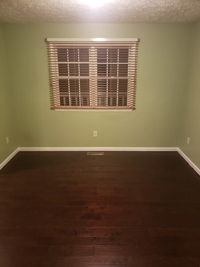 Formal Dining or Office - 251 Rembrandt Dr