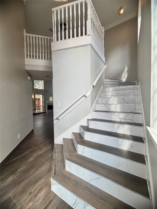 Photo - 8006 Oakwood Bend Dr