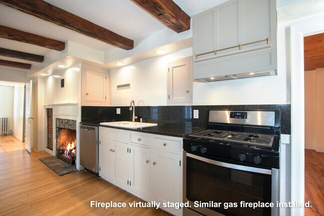 Photo - 168 Central Ave Unidad 1