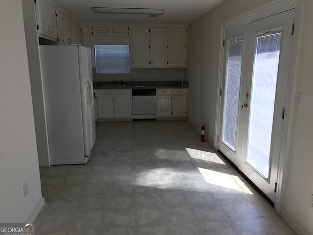 Photo - 704 Dover Ct