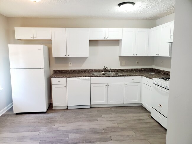Photo - 3559 Ashley Station Dr SW