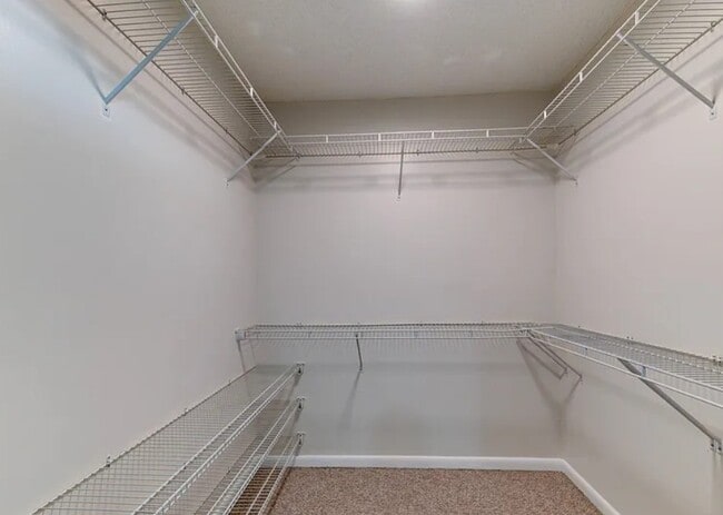 Photo - 504 Greenwich Dr