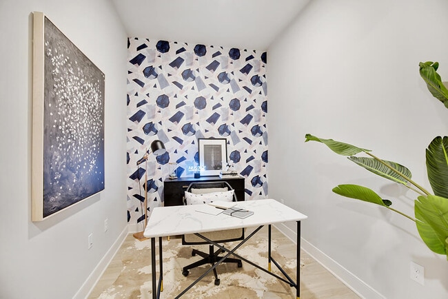 Photo - 1810 Main Apartments