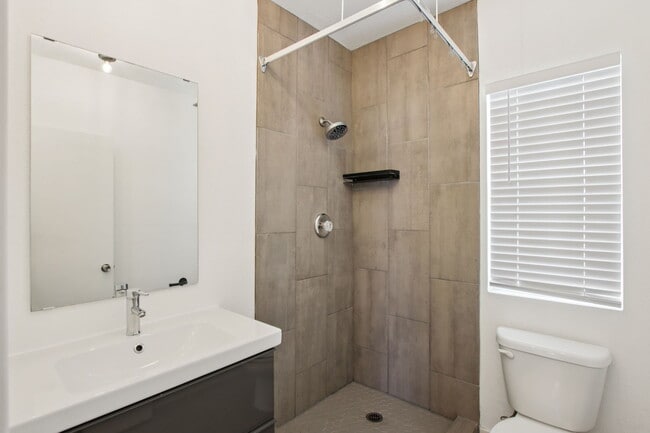 Photo - 1805 E Indian School Rd Unidad 09