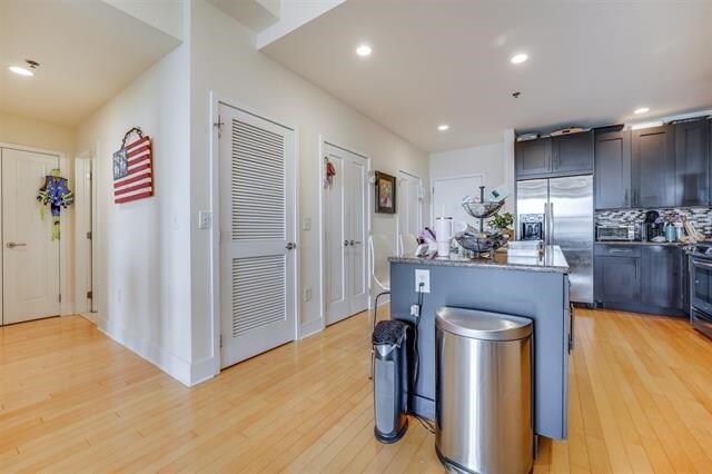 Photo - 1125 Maxwell Ln Unidad 1207