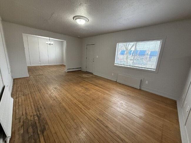 Photo - 821 Broadway Unit 1