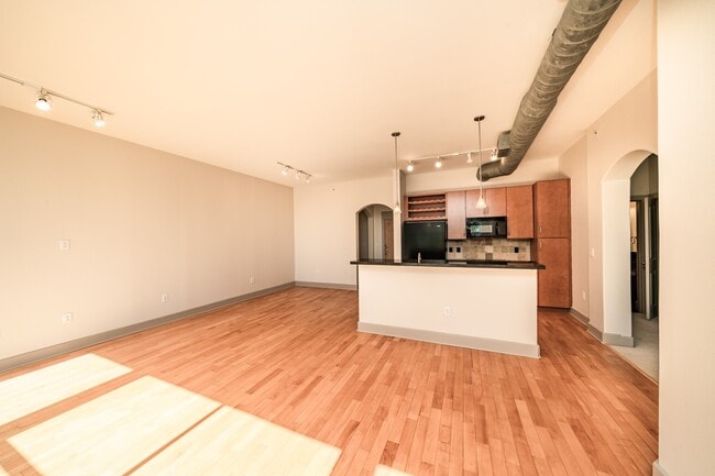 Photo - 1901 Post Oak Blvd