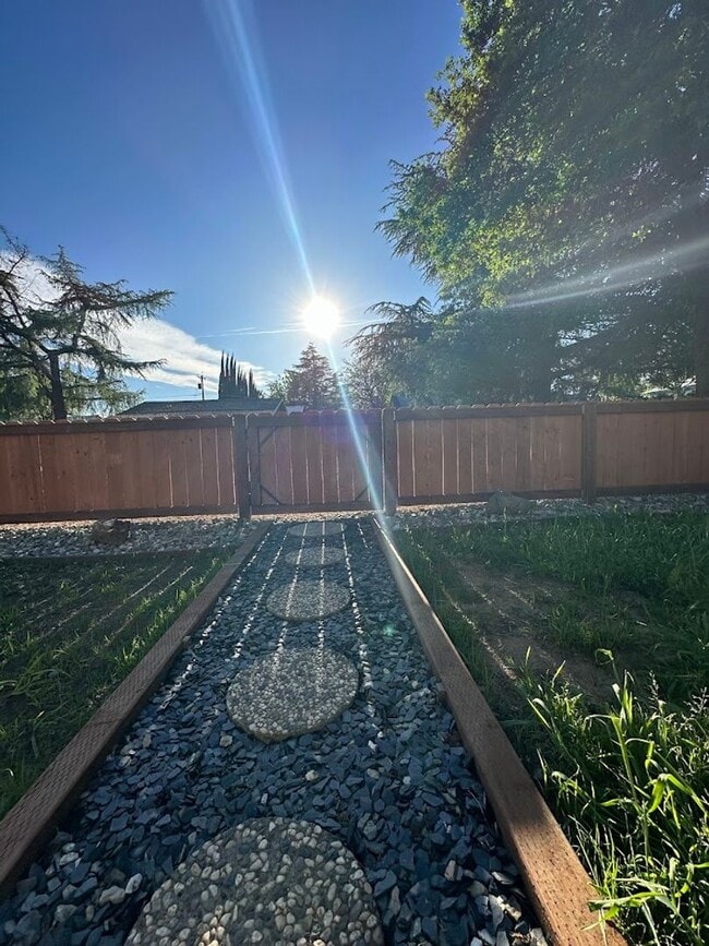 Photo - Charming One Bedroom in the Heart of Red Bluff! Pet Friendly!