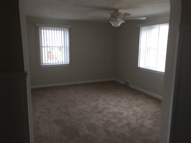 Photo - 74 Lyndale Ave Unit Apartment #1 lower
