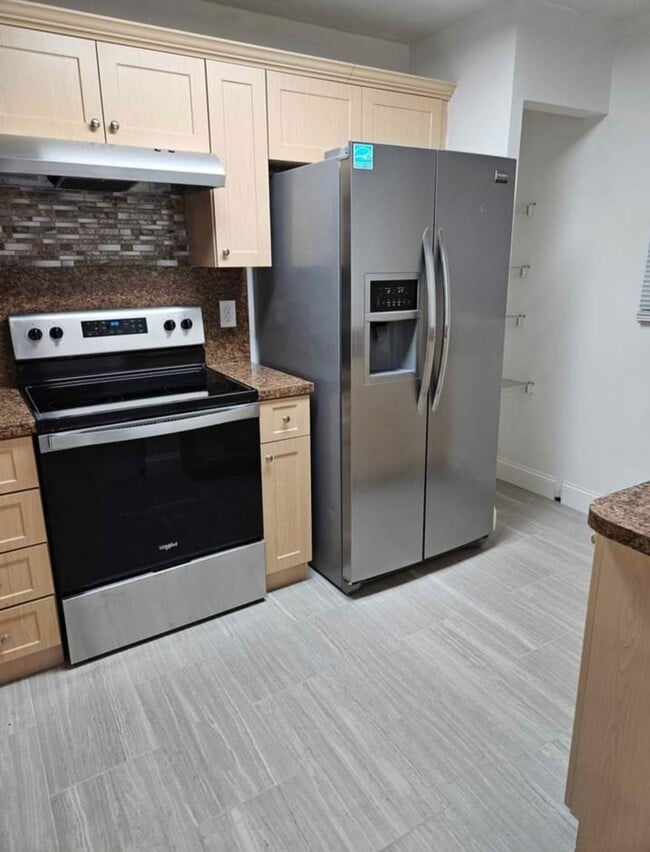 Photo - 20910 NE 8th Ct Unit 0