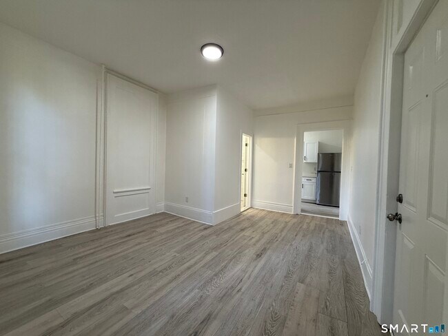 Photo - 44 Franklin St