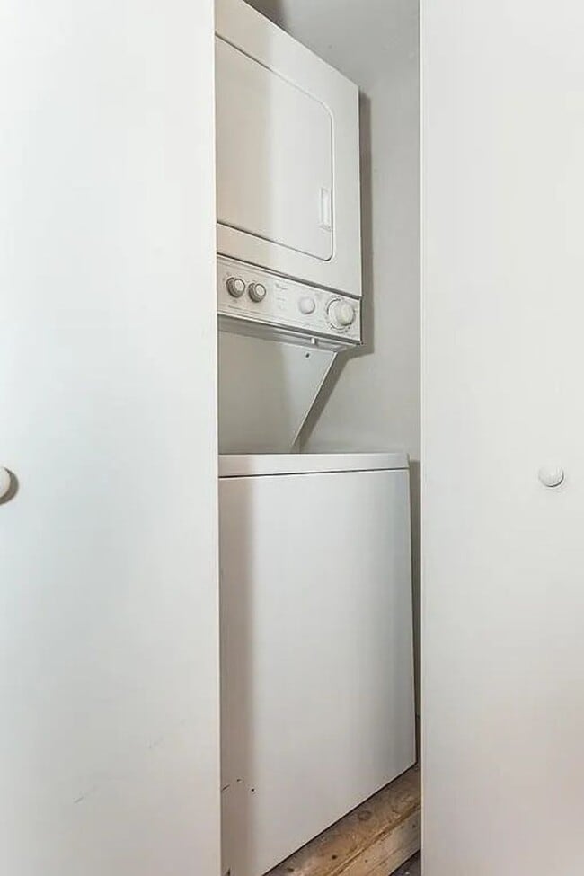 Photo - 118 Burkhall St