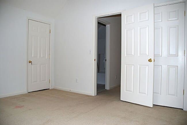 Photo - 3 bedroom/2 bath Home GREAT location!!! Available 9/1/2026!!
