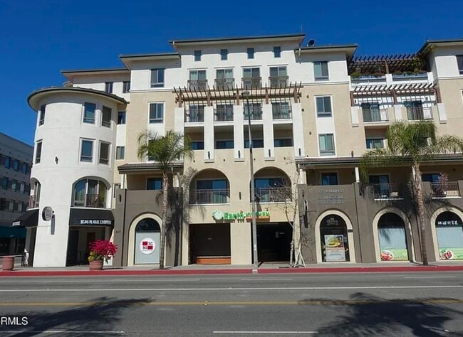 Photo - 28 N 3rd St