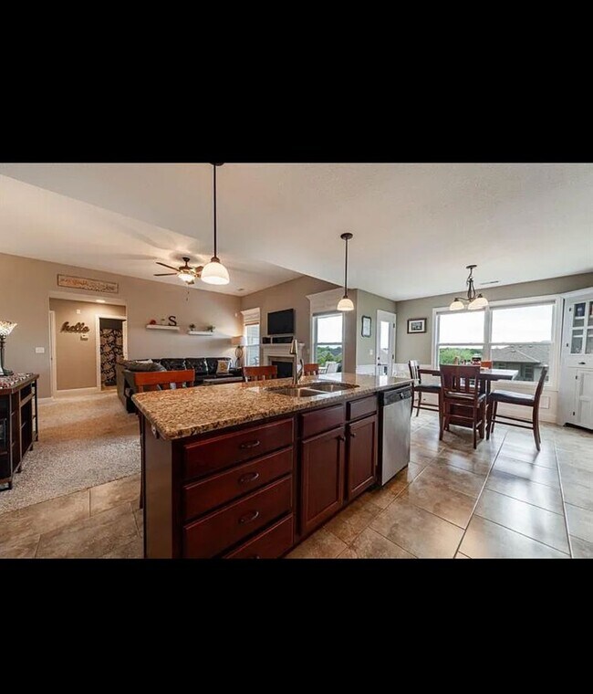 Photo - 4 bedroom 2 bath.