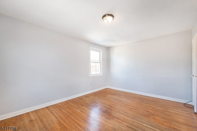 Photo - 23 Carpenter Terrace N