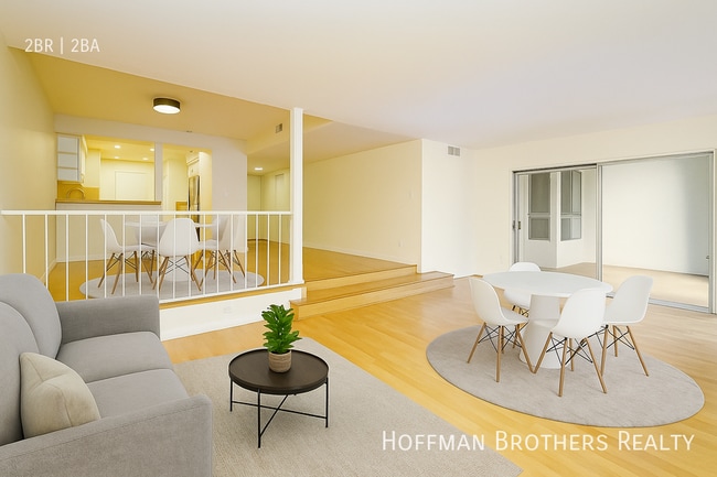 Building Photo - 4807 Woodley Ave