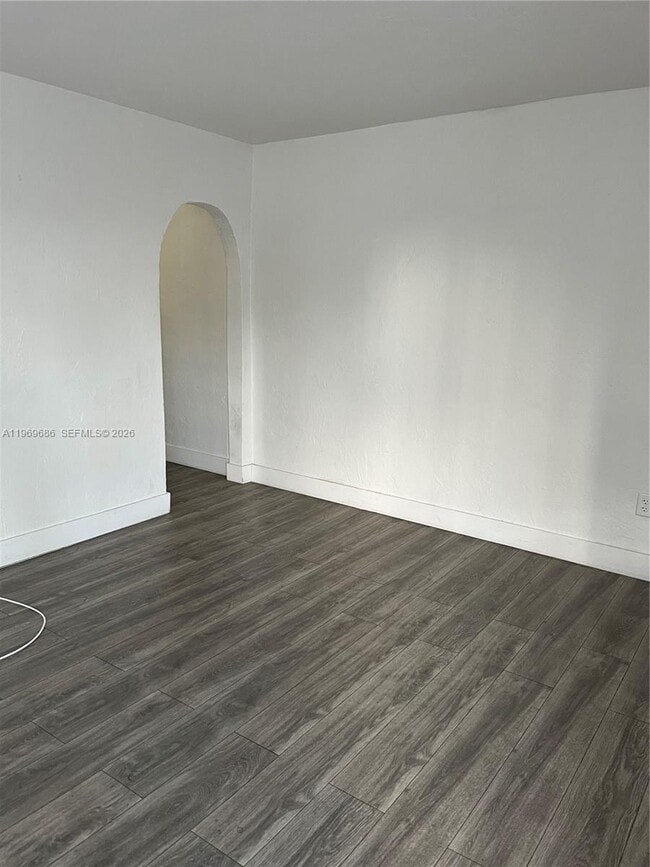 Photo - 1999 NW 2nd St Unit 1