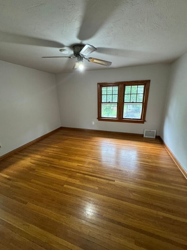 Photo - 3008 Hoagland Ave Unit 3006
