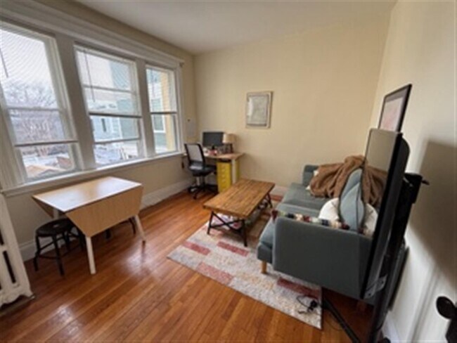 Photo - 72 Kirkland St Unit 1