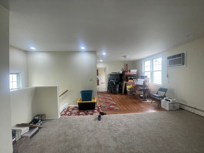 Photo - 47 Gordon St Unit Gordon-2br