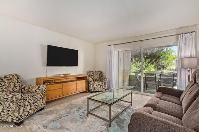 Photo - 8649 E Royal Palm Rd