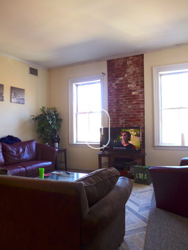 Photo - 12 Davis Ct Unit 2