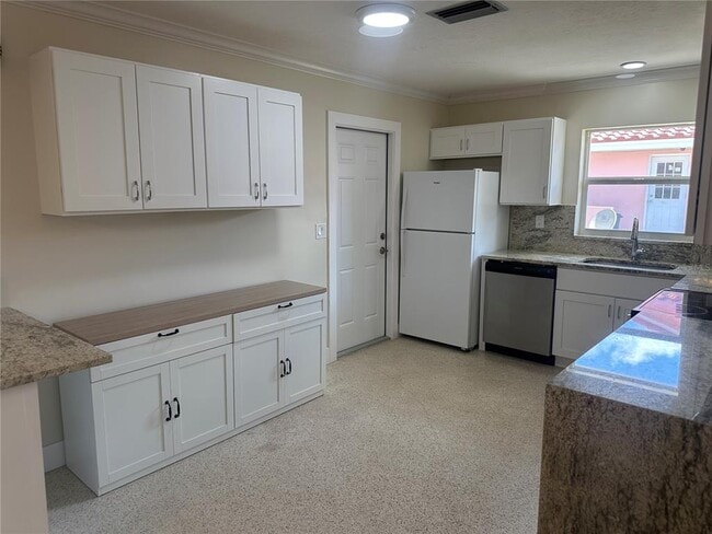 Photo - 3001 Gulf Blvd