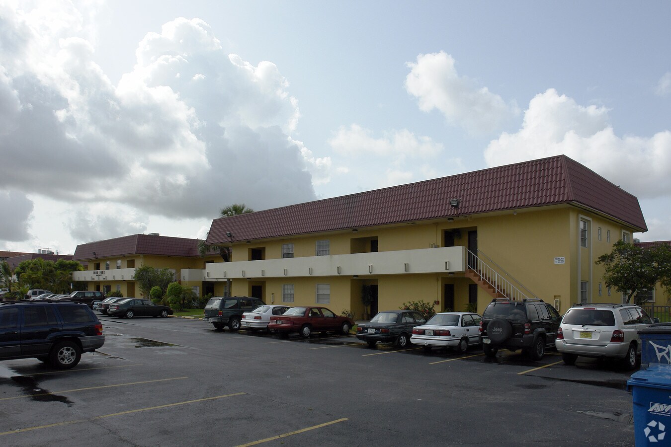 Town Park Apartments - Town Park Apartments