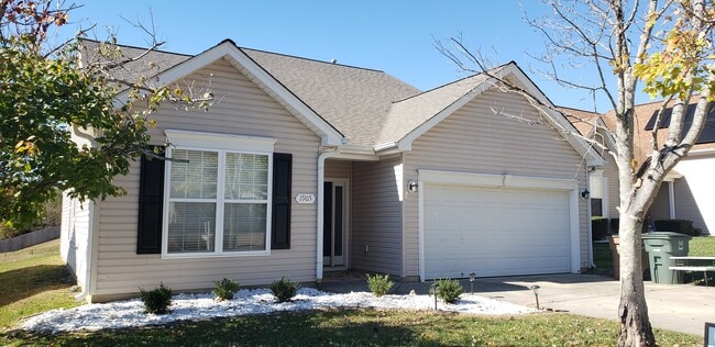 Building Photo - 1905 Briar Run Dr