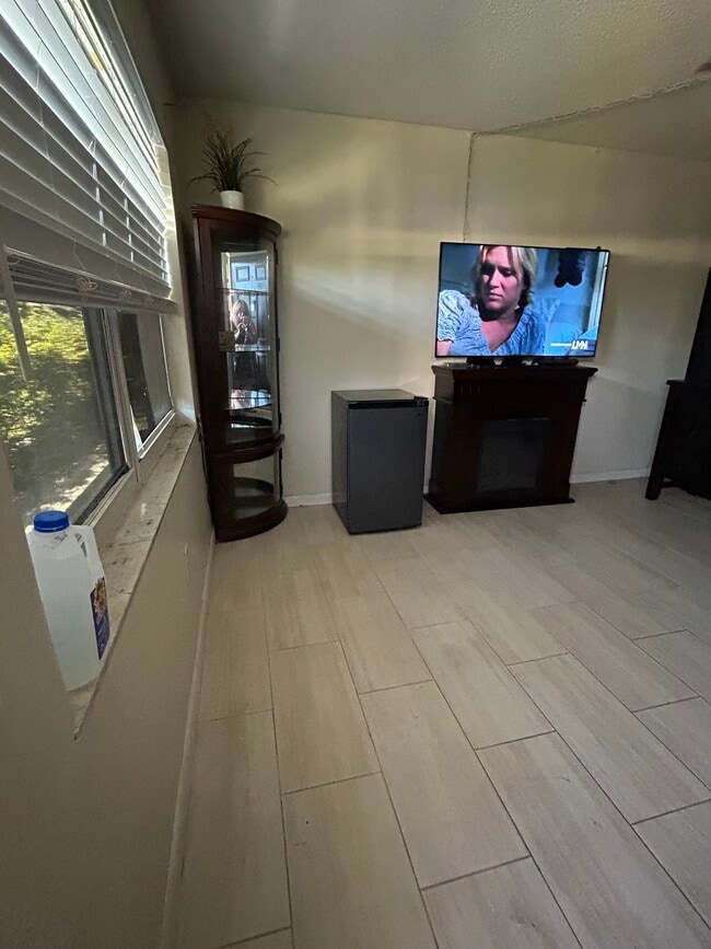 Photo - 2501 Harn Blvd Unit H17