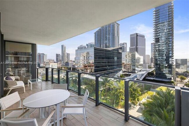 Photo - 88 SW 7th St Unidad 88 SW 7th St #1201