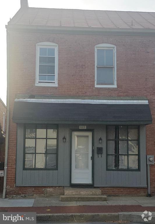 Building Photo - 613 N Market St Unit 1 Rental