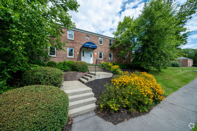 Building Photo - Lakeland Apartments