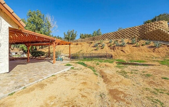 Photo - 33656 Tradepost Rd