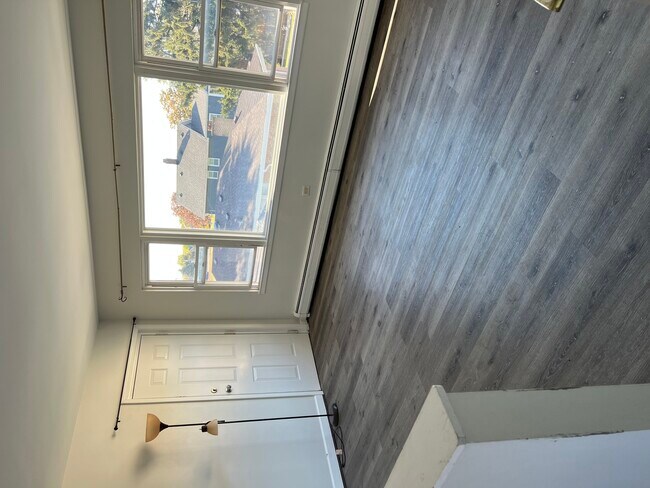 Photo - 7716 Ogden Ave Unidad 3R