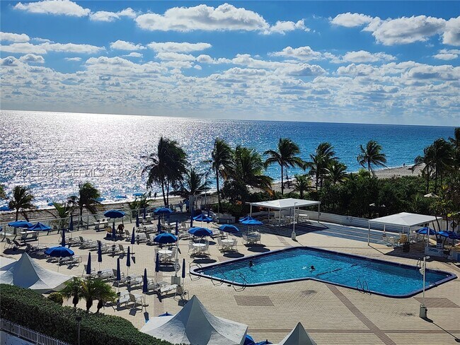 Building Photo - 2030 S Ocean Dr Unit 1107