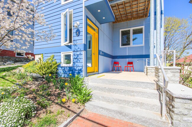 Photo - 5 Briggs St Unit #1