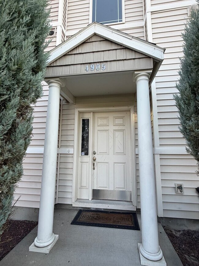 Photo - 3 bed 3.5 bath Townhome available on Rd 68!