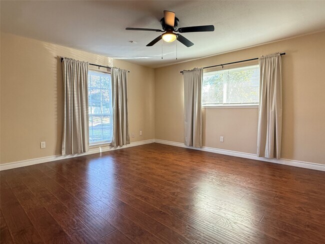 Photo - 318 Big Hollow Ln