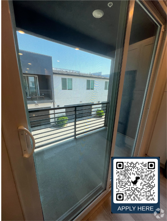 Building Photo - Move-In Special! 2 Weeks Free Rent – Moder... Rental